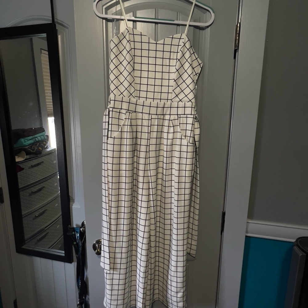 Elegant White and Black Grid jumpsuit
